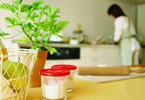 我家的熊孩子，她照顾的很好！